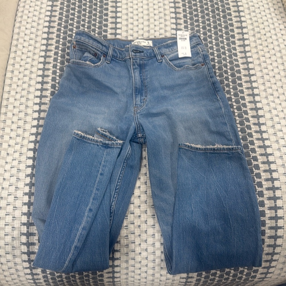 Abercrombie Mom High Rise NWT